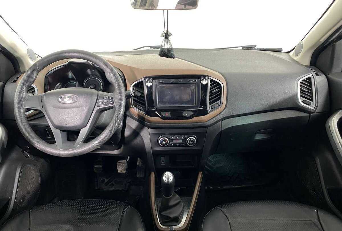 Б/У Лада (ВАЗ) ИКСРЭЙ 2017 года. Фото: #10