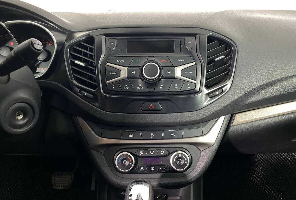 Б/У Лада (ВАЗ) Веста 2020 года. Фото: #11