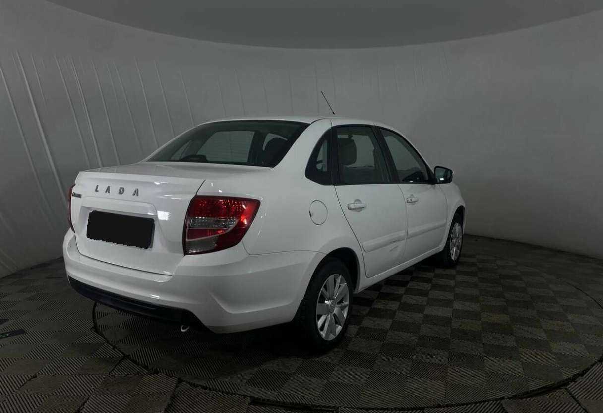 Б/У Лада (ВАЗ) Гранта 2019 года. Фото: #4