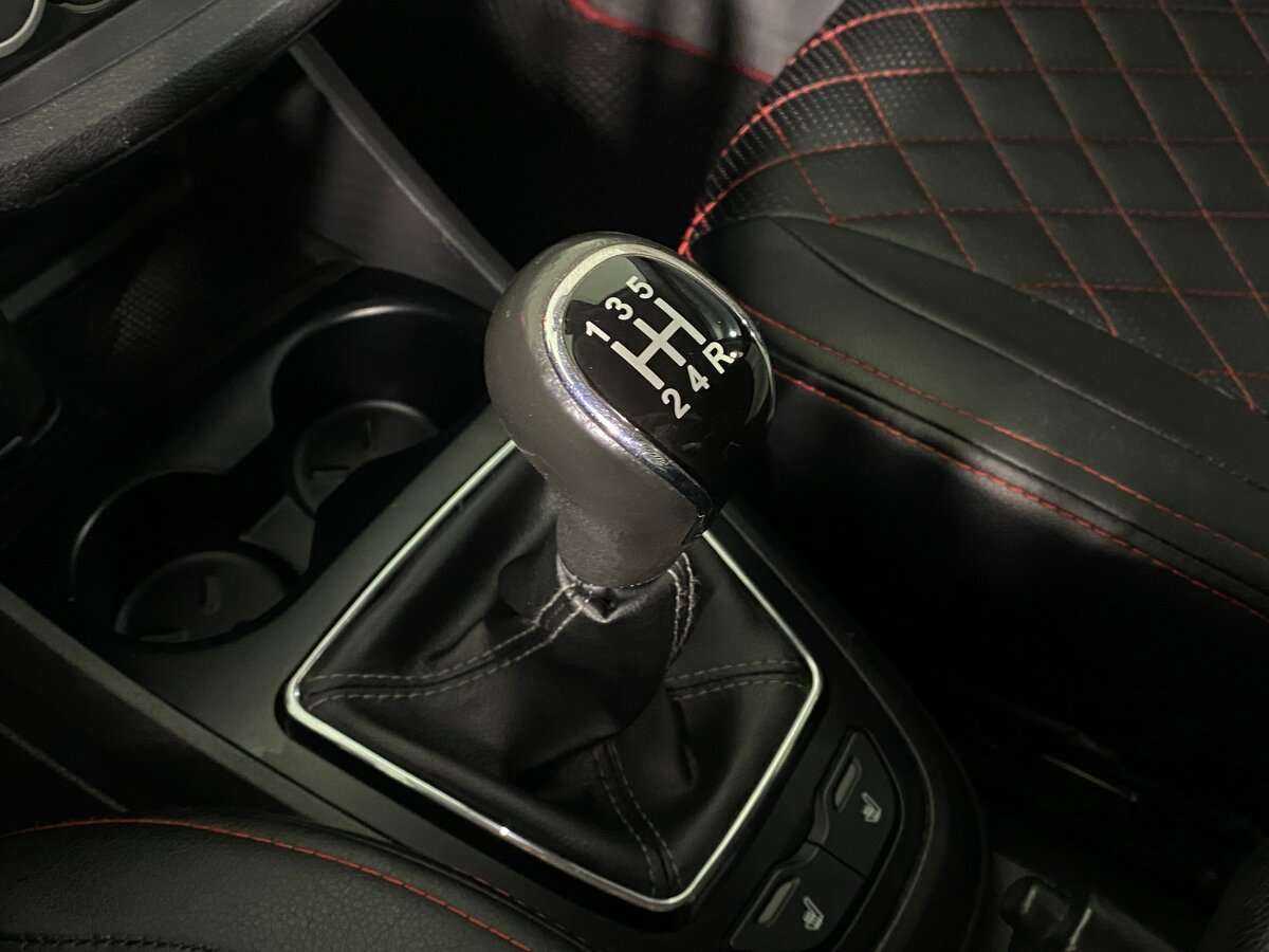 Б/У Лада (ВАЗ) Веста 2017 года. Фото: #14