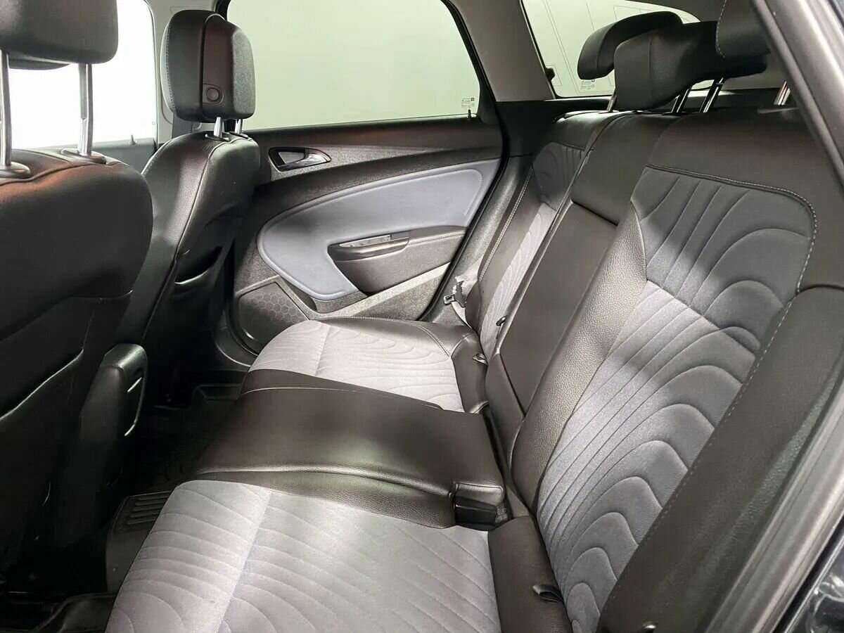 Б/У Опель Астра 2013 года. Фото: #9