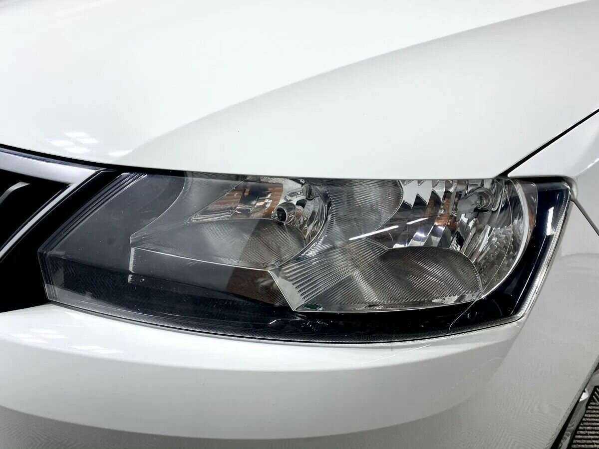 Б/У Шкода Рапид 2018 года. Фото: #16