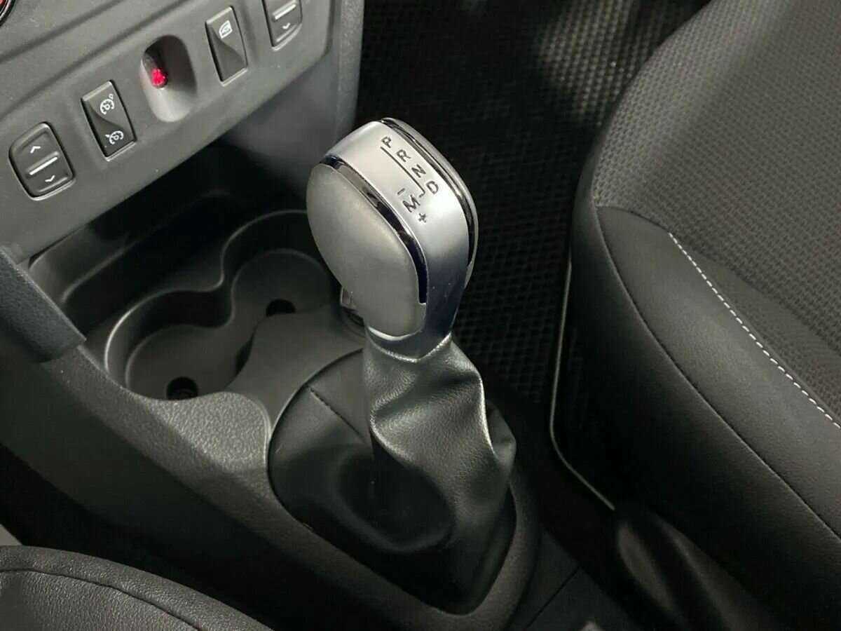 Б/У Рено Сандеро 2021 года. Фото: #17