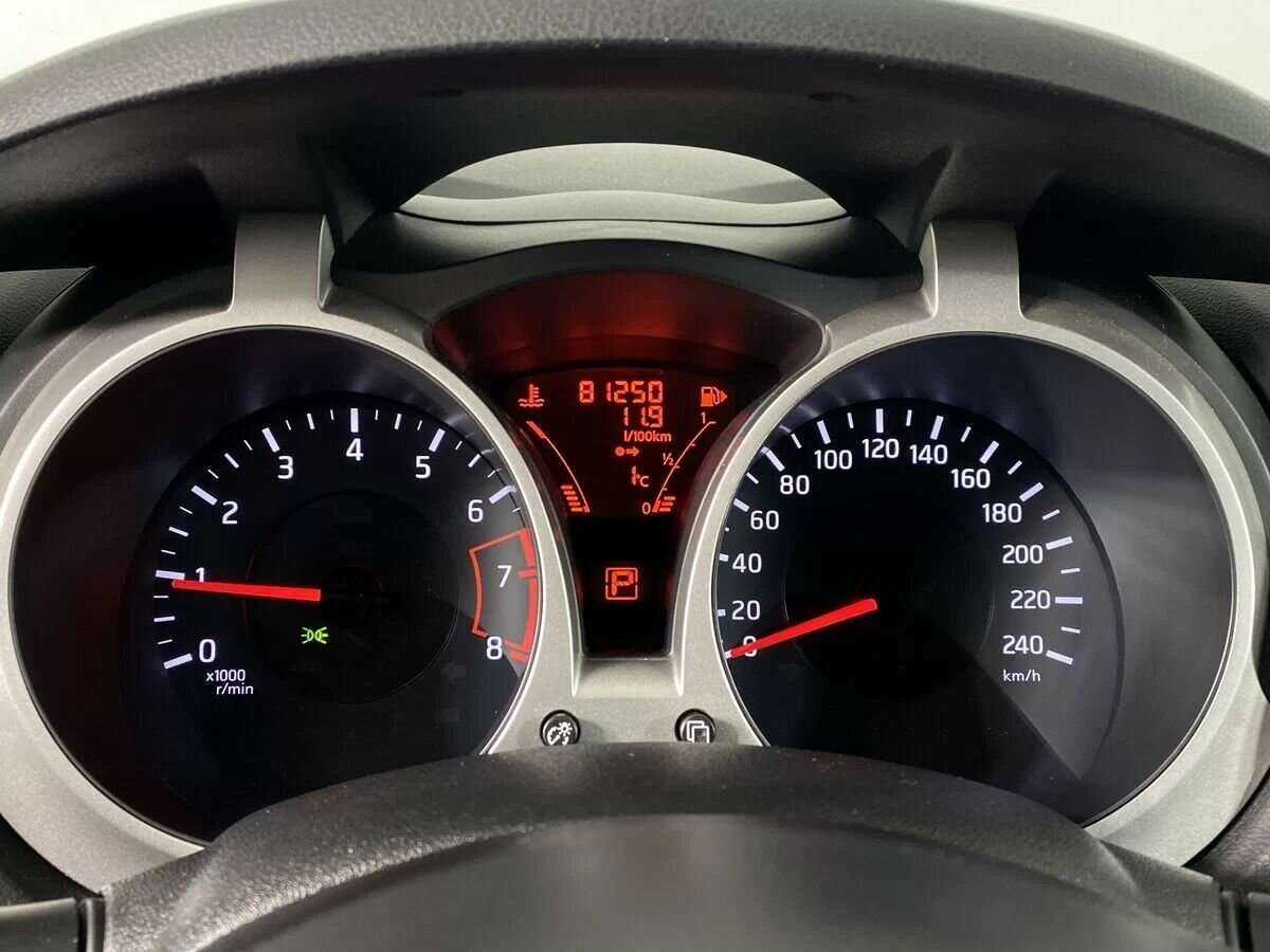 Б/У Ниссан Жук 2012 года. Фото: #11