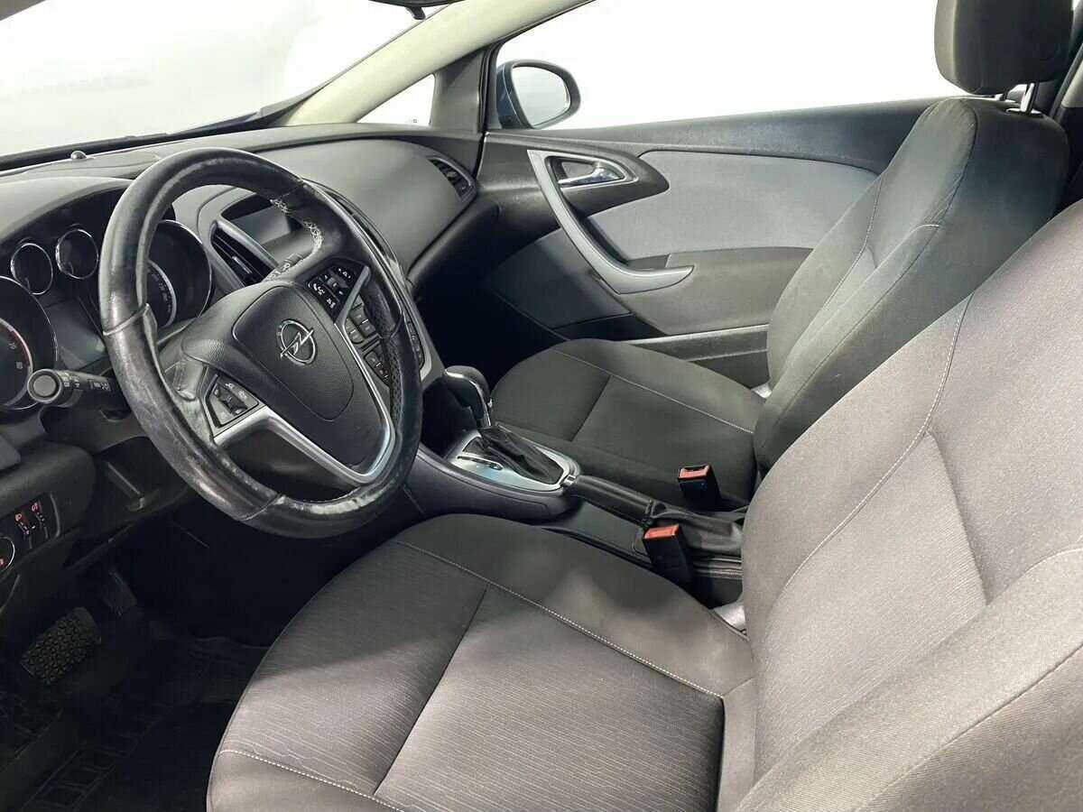 Б/У Опель Астра 2013 года. Фото: #8