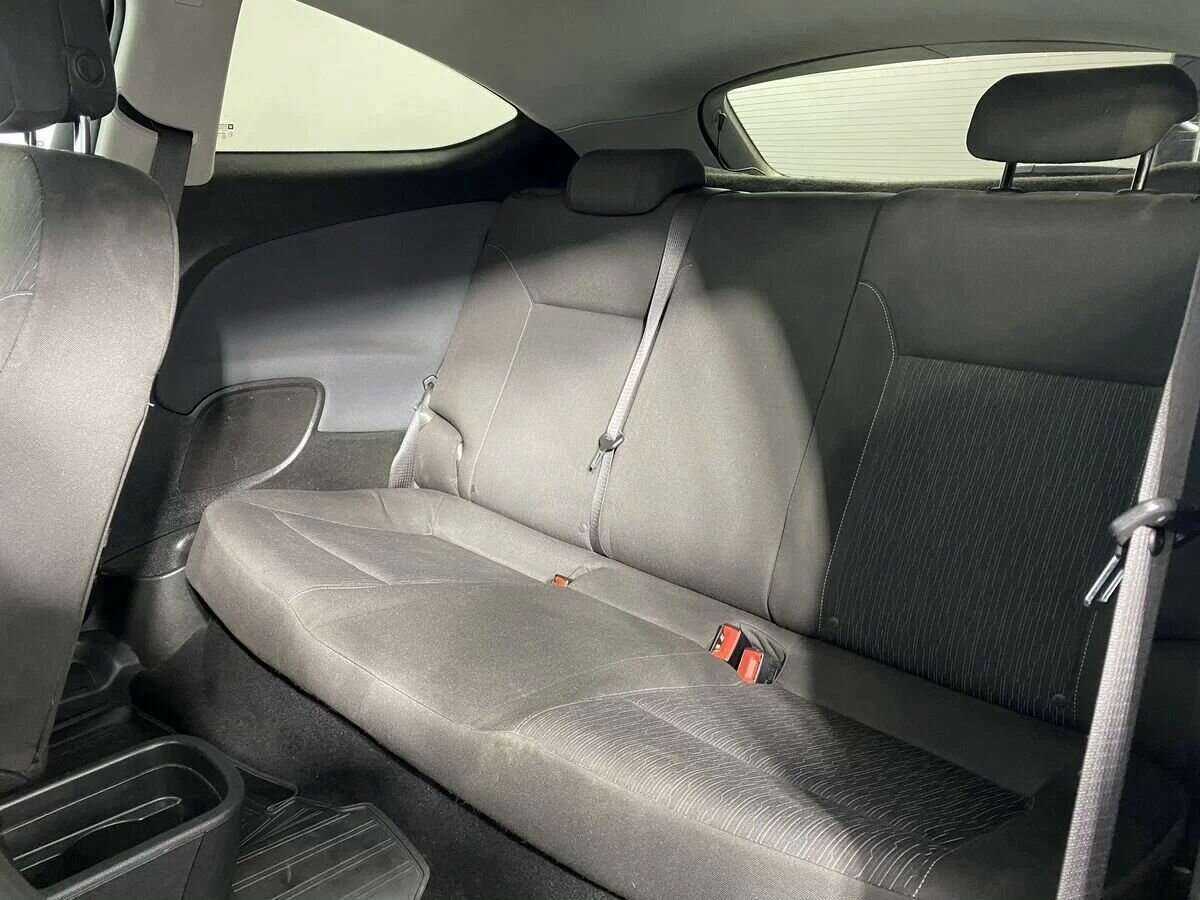 Б/У Опель Астра 2013 года. Фото: #9