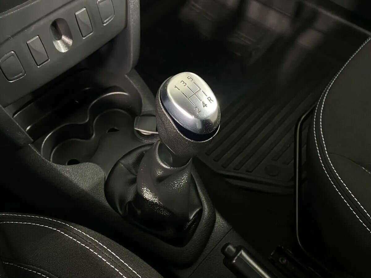 Б/У Рено Логан 2021 года. Фото: #15