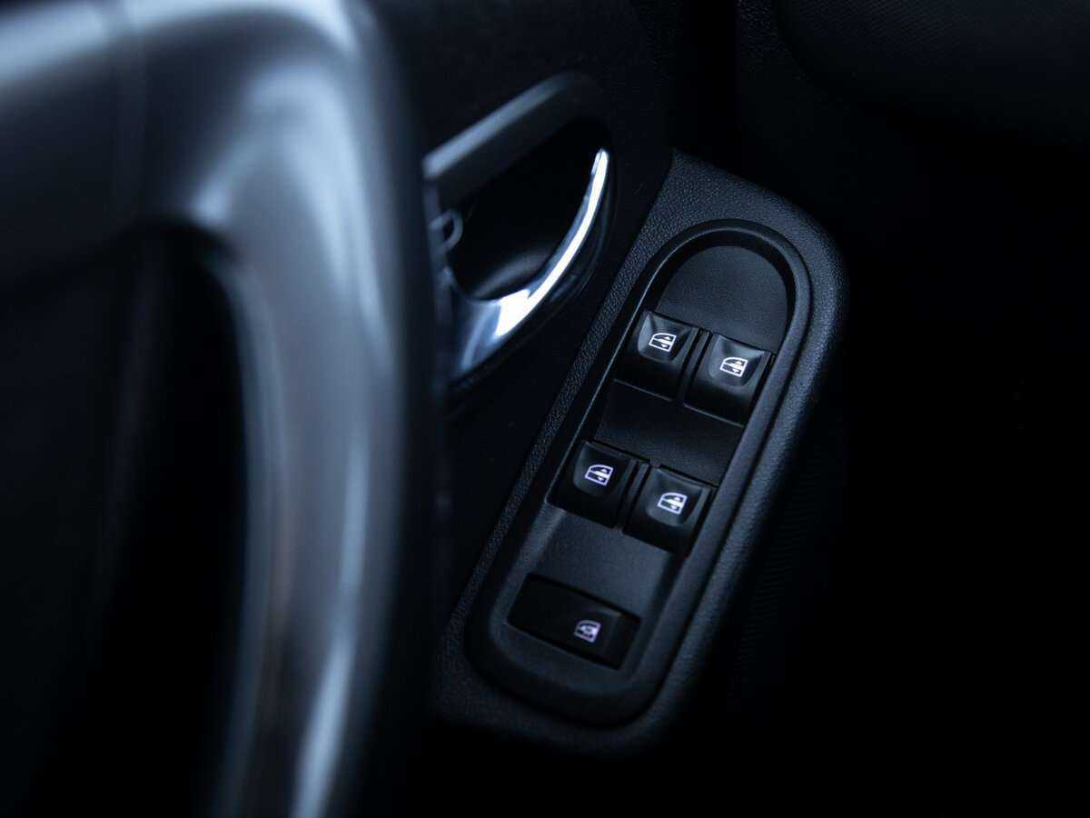 Б/У Рено Дастер 2017 года. Фото: #11