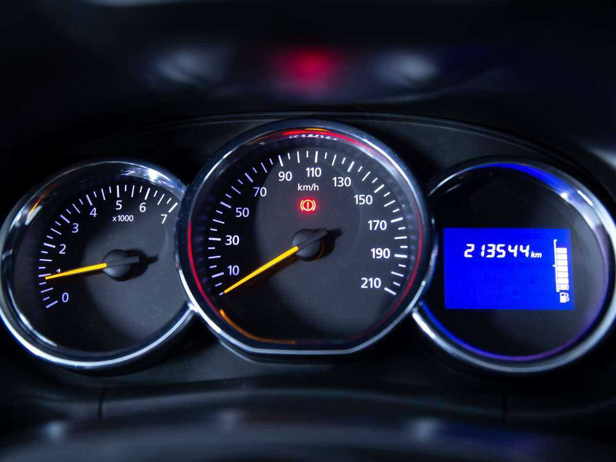 Б/У Рено Дастер 2017 года. Фото: #13