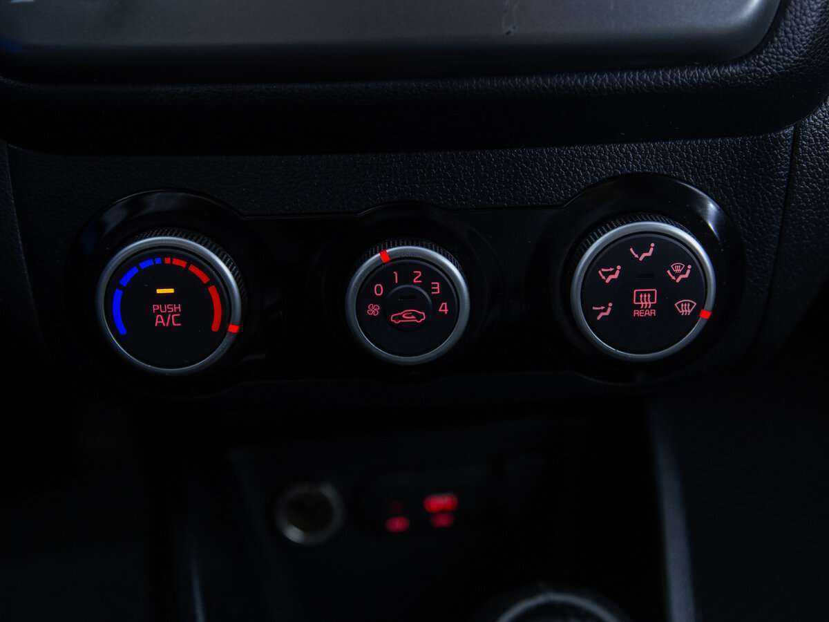 Б/У Киа Рио 2017 года. Фото: #14