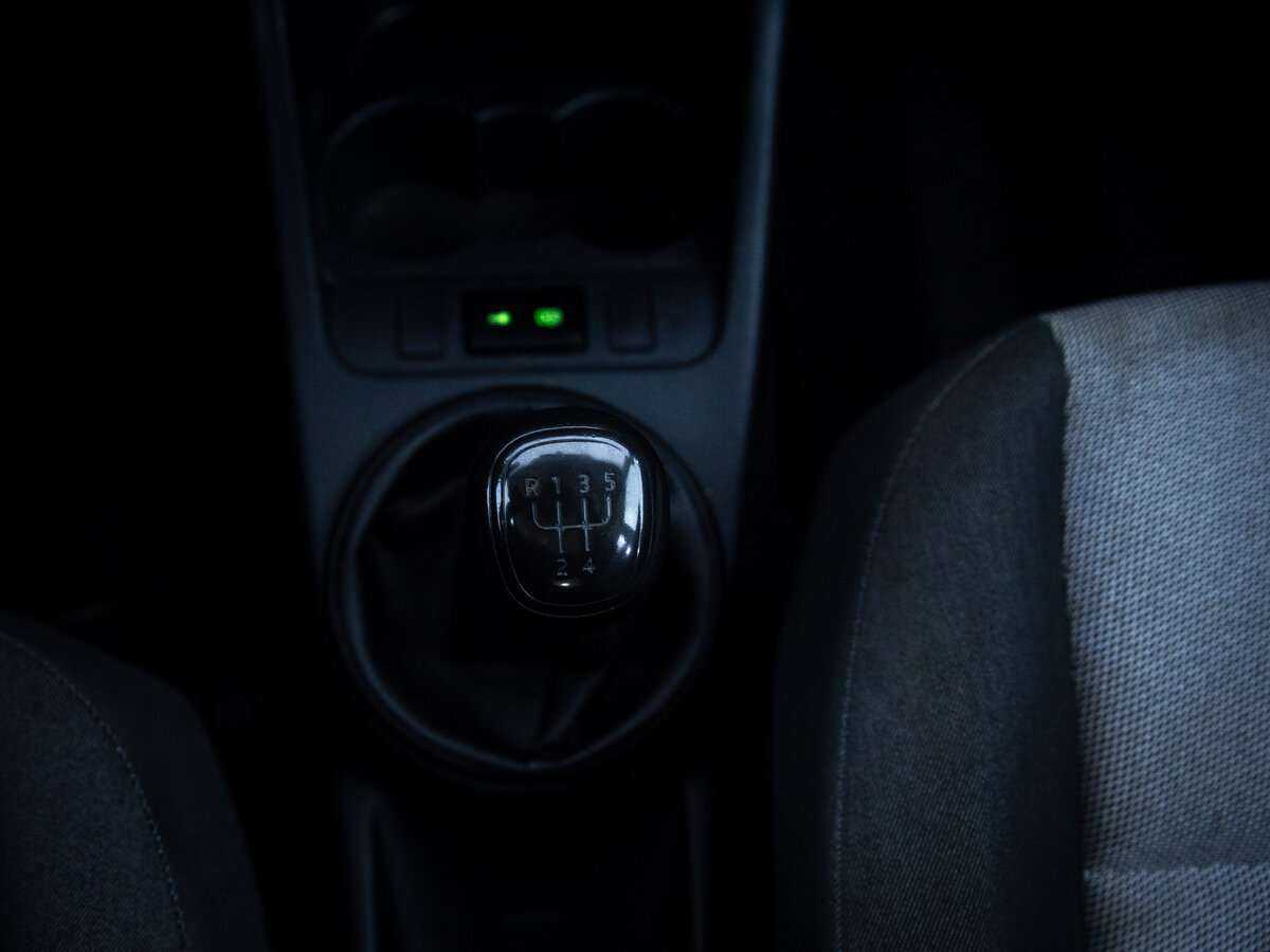 Б/У Шкода Фабия 2013 года. Фото: #17