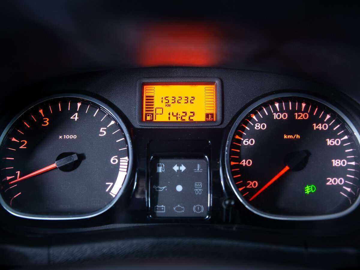 Б/У Рено Дастер 2013 года. Фото: #13