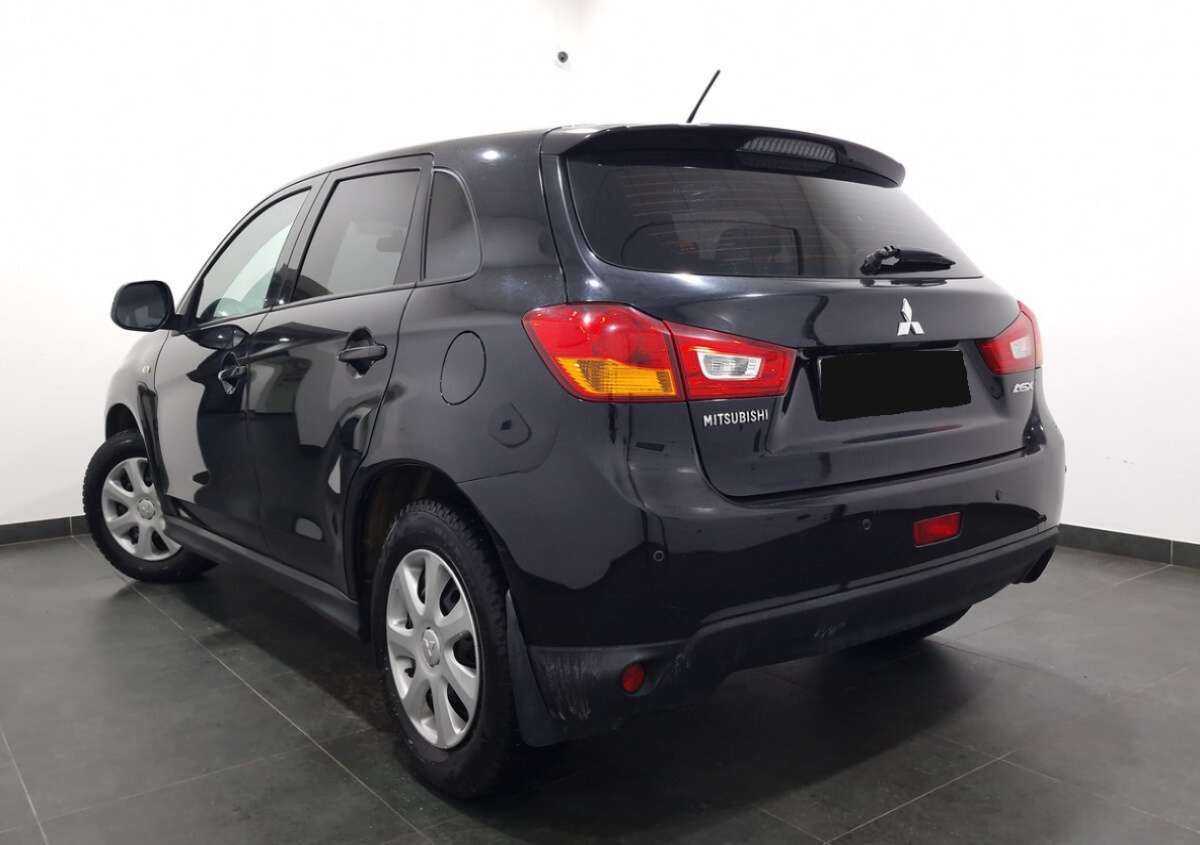 Б/У Митсубиши АС-Икс 2013 года. Фото: #3