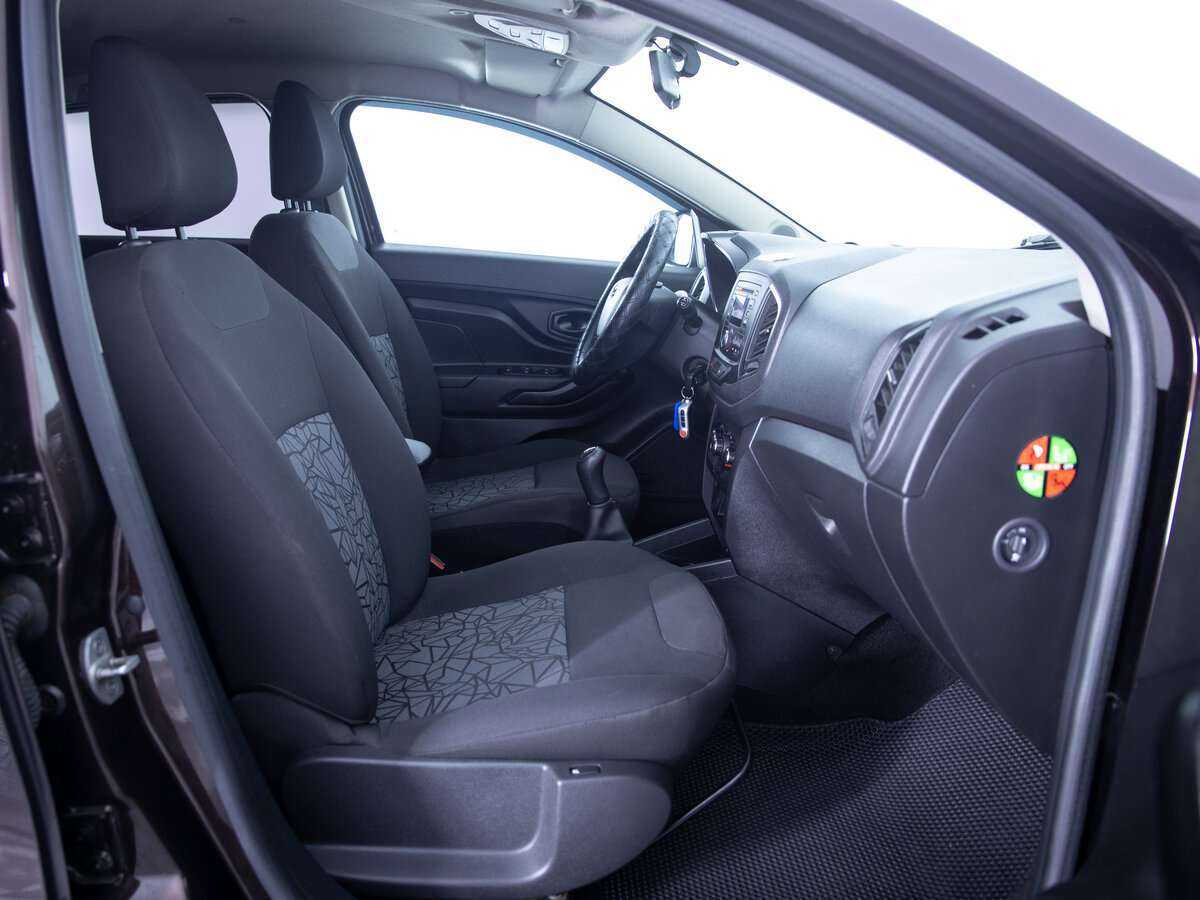 Б/У Лада (ВАЗ) ИКСРЭЙ 2017 года. Фото: #10