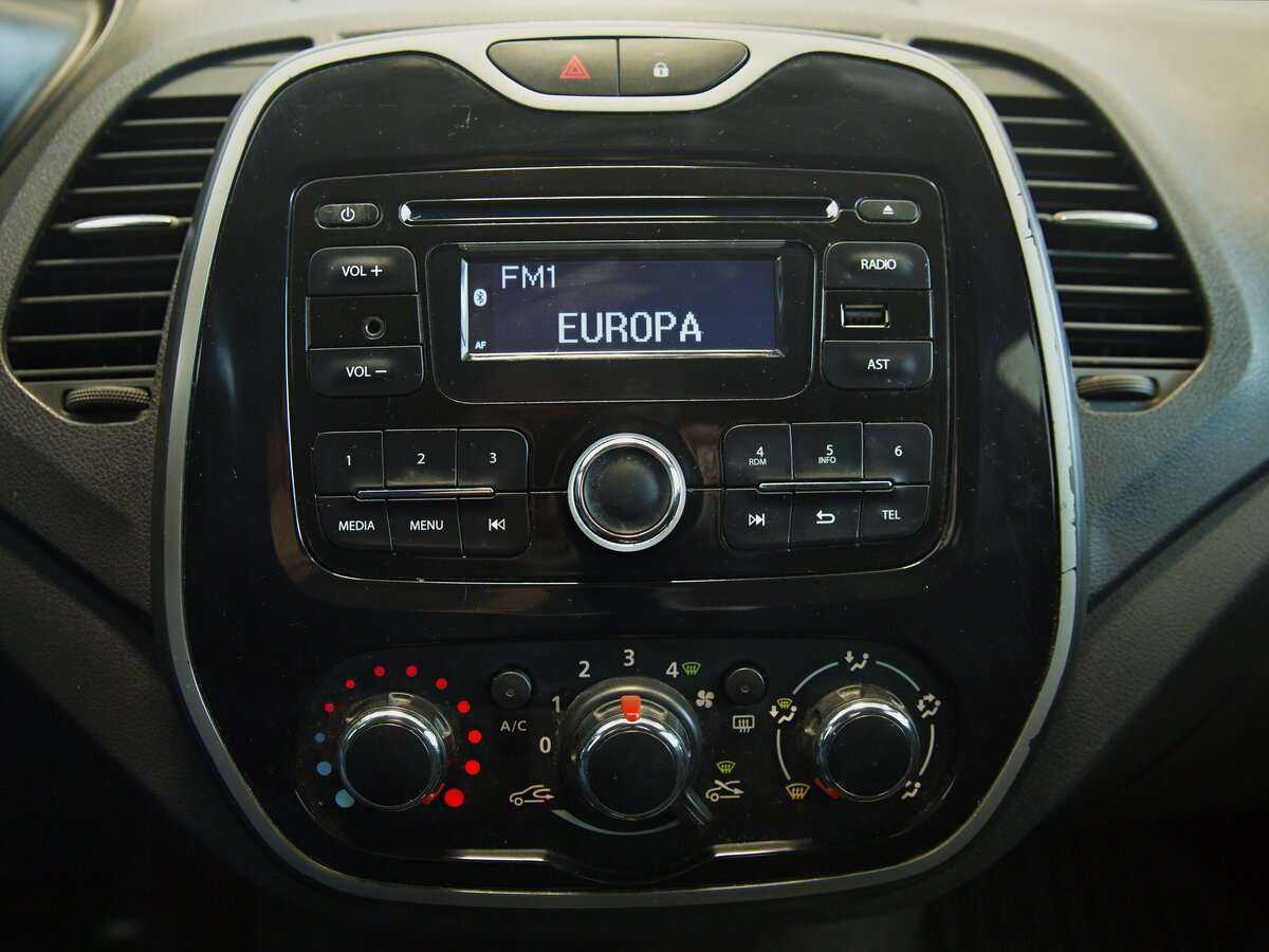 Б/У Рено Каптюр 2016 года. Фото: #5