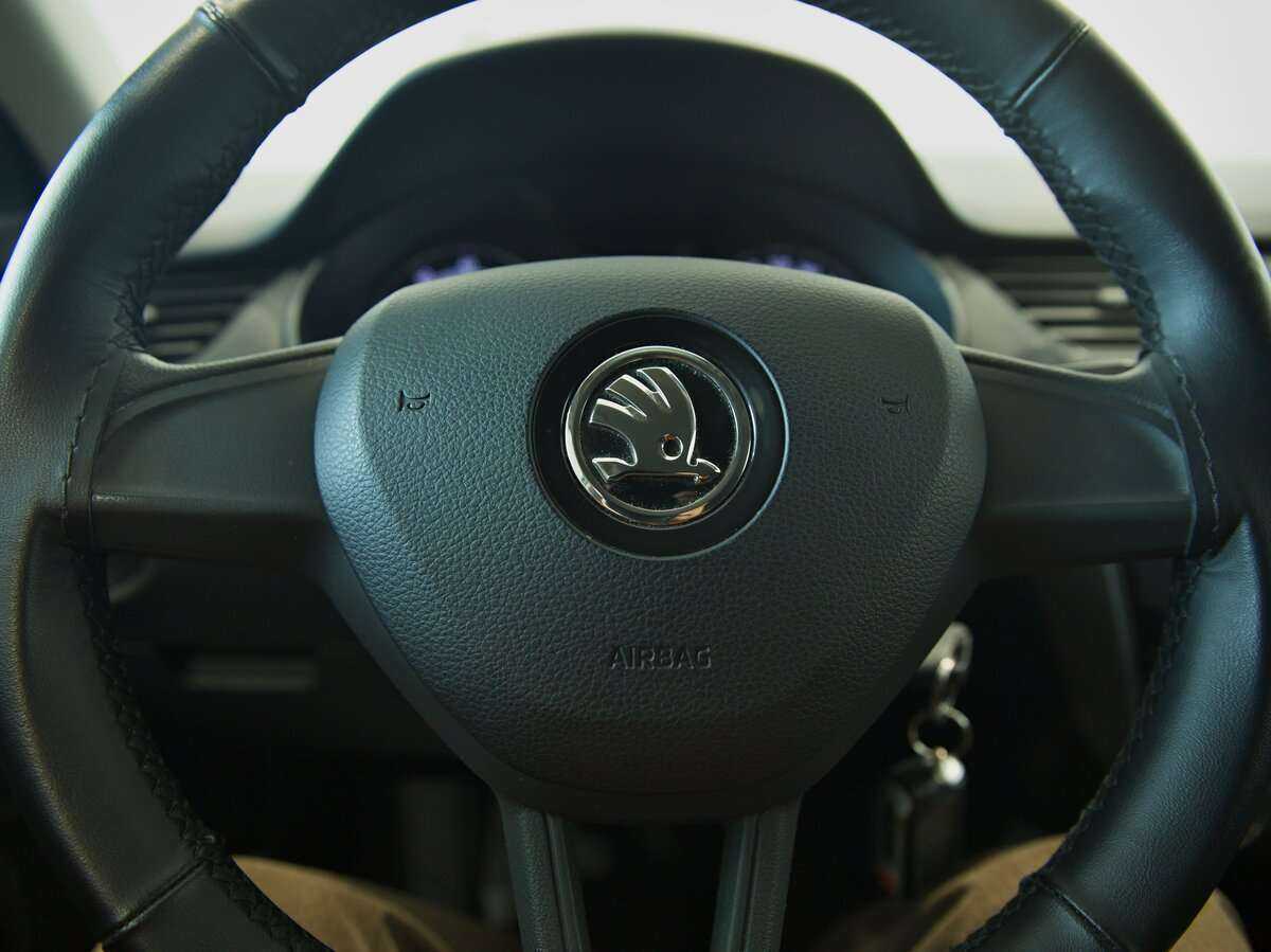 Б/У Шкода Октавия 2019 года. Фото: #6