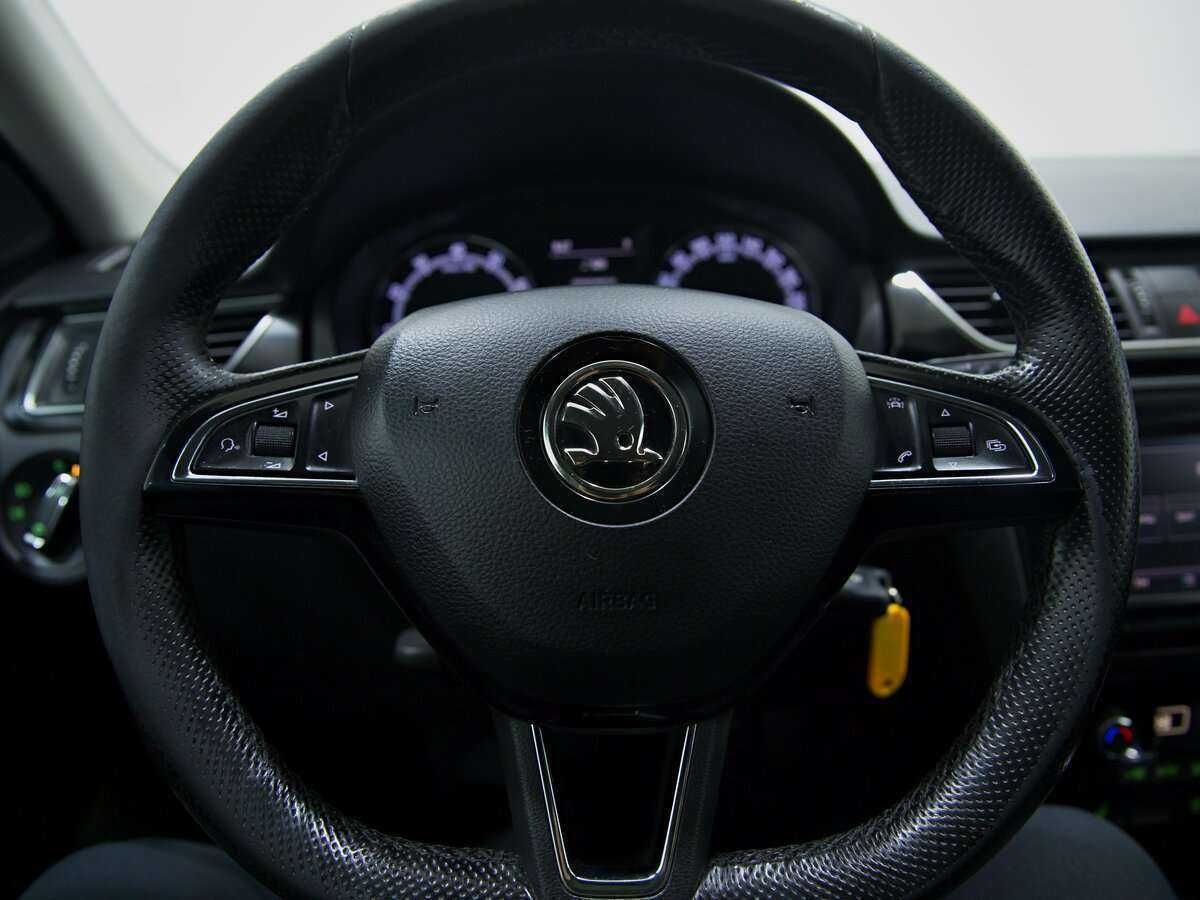 Б/У Шкода Рапид 2017 года. Фото: #7