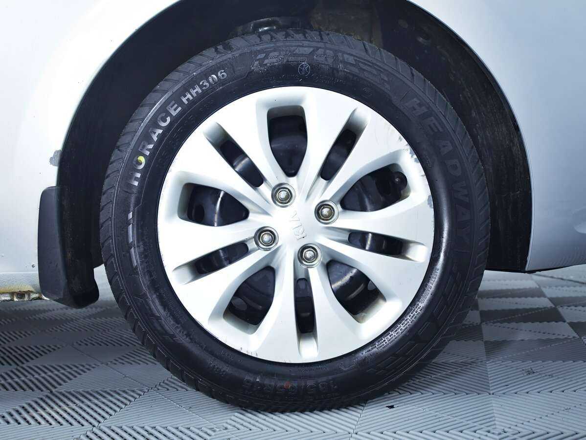 Б/У Киа Рио 2017 года. Фото: #8