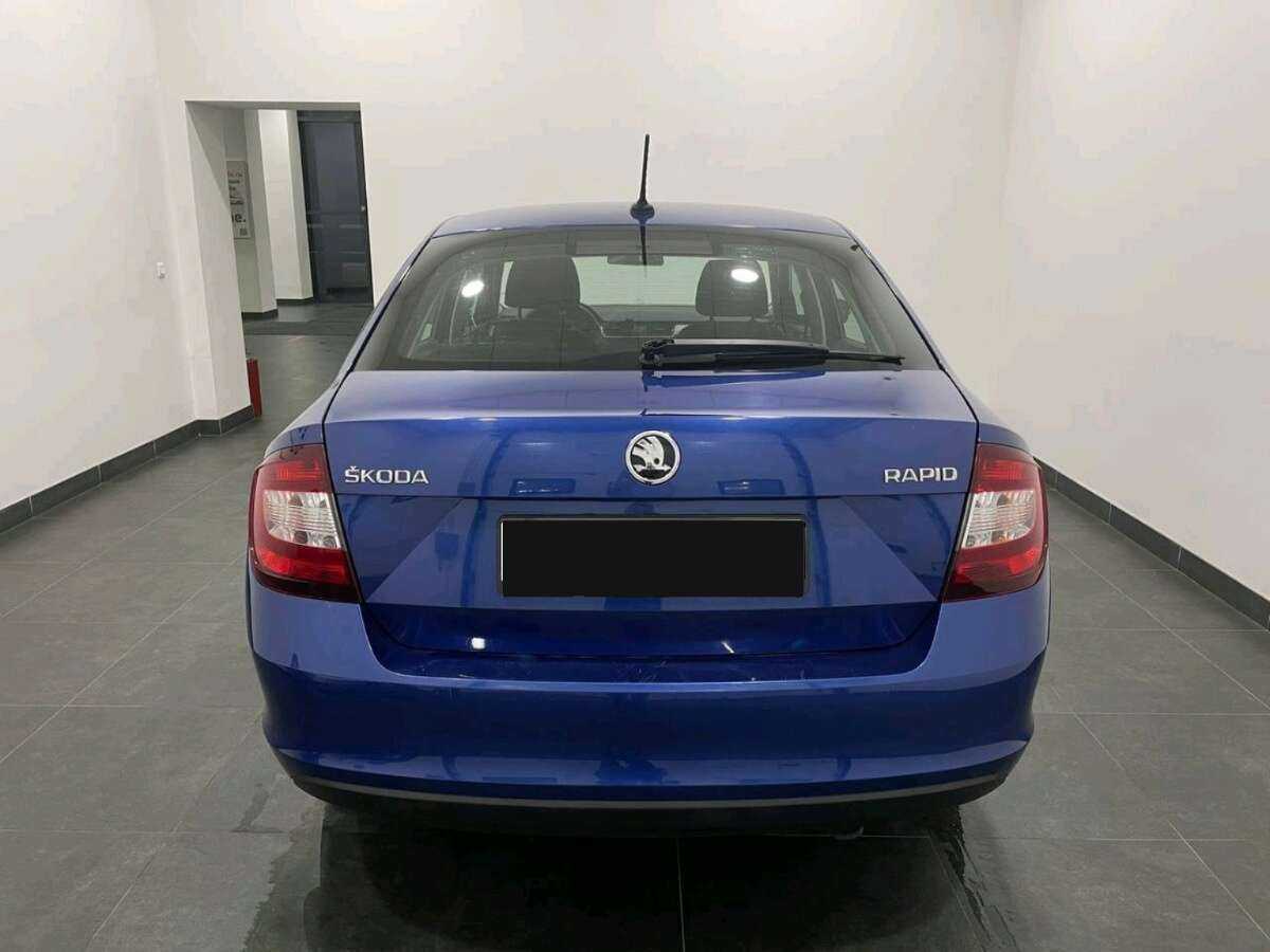 Б/У Шкода Рапид 2019 года. Фото: #4