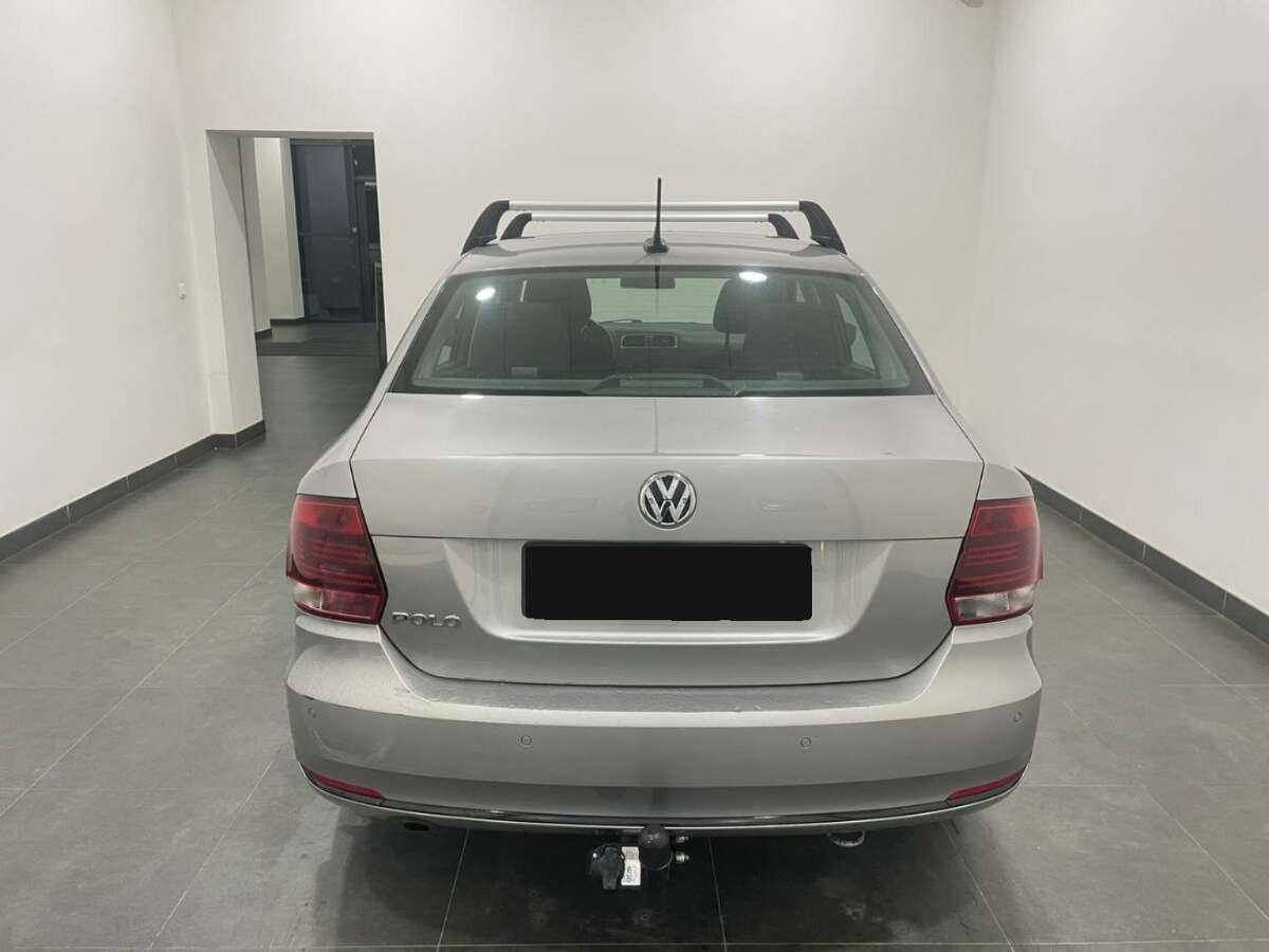 Б/У Фольксваген Поло 2020 года. Фото: #2