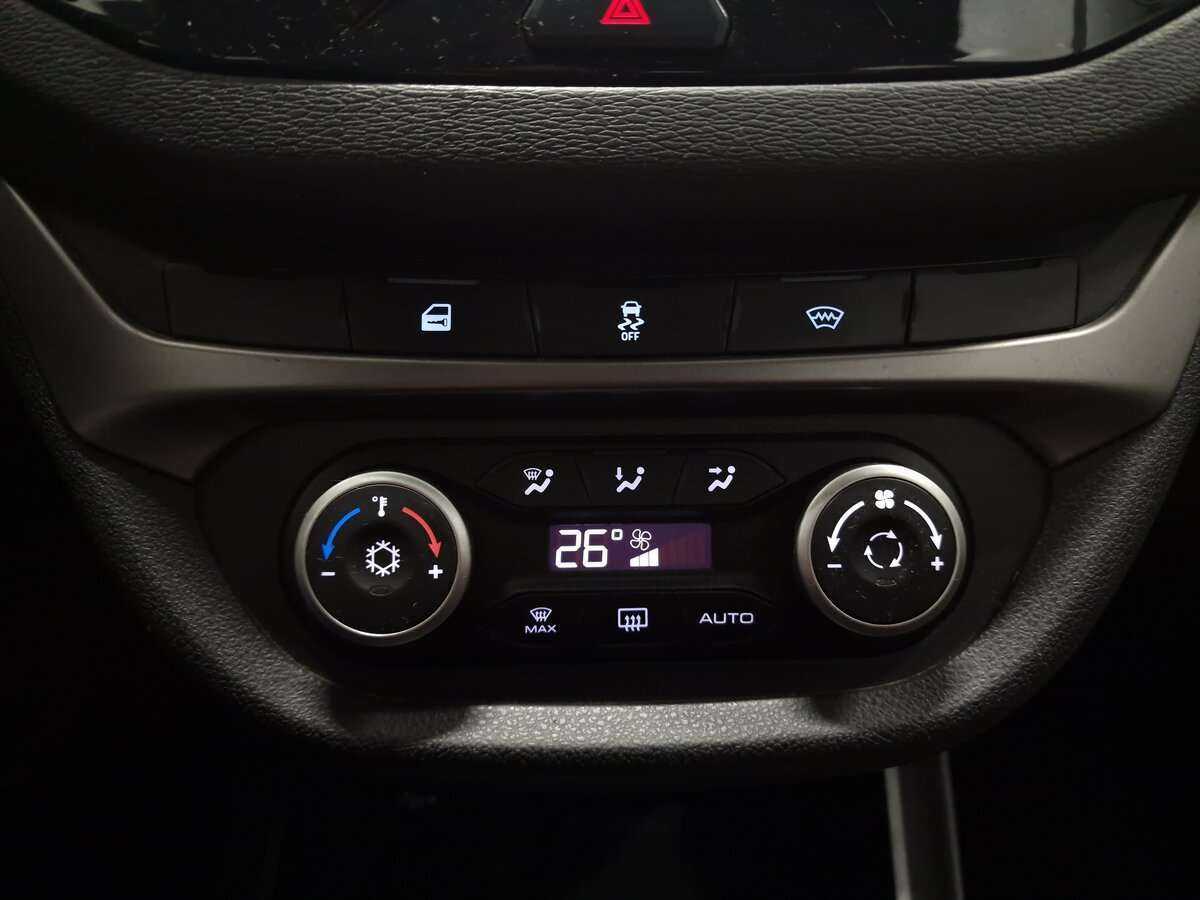 Б/У Лада (ВАЗ) Веста 2018 года. Фото: #6