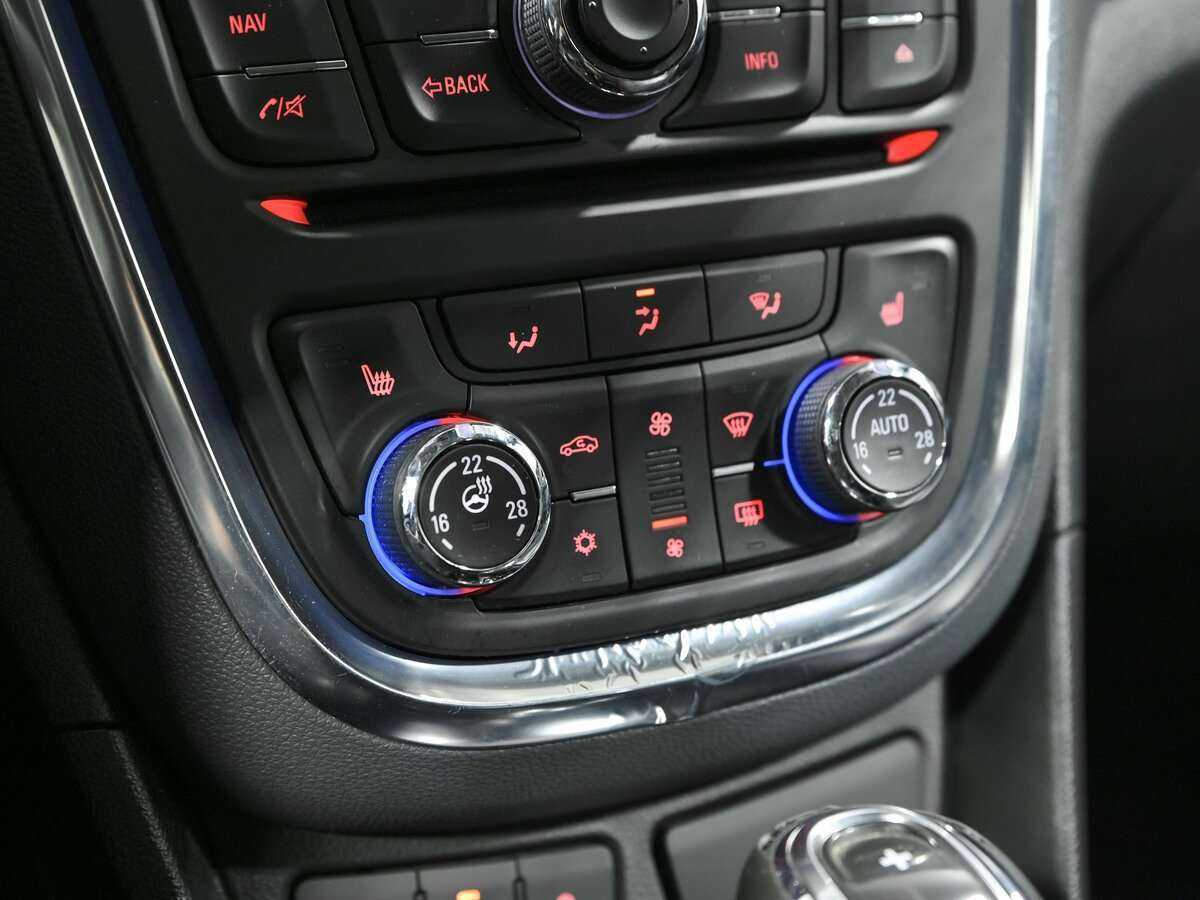 Б/У Опель Мокка 2014 года. Фото: #10