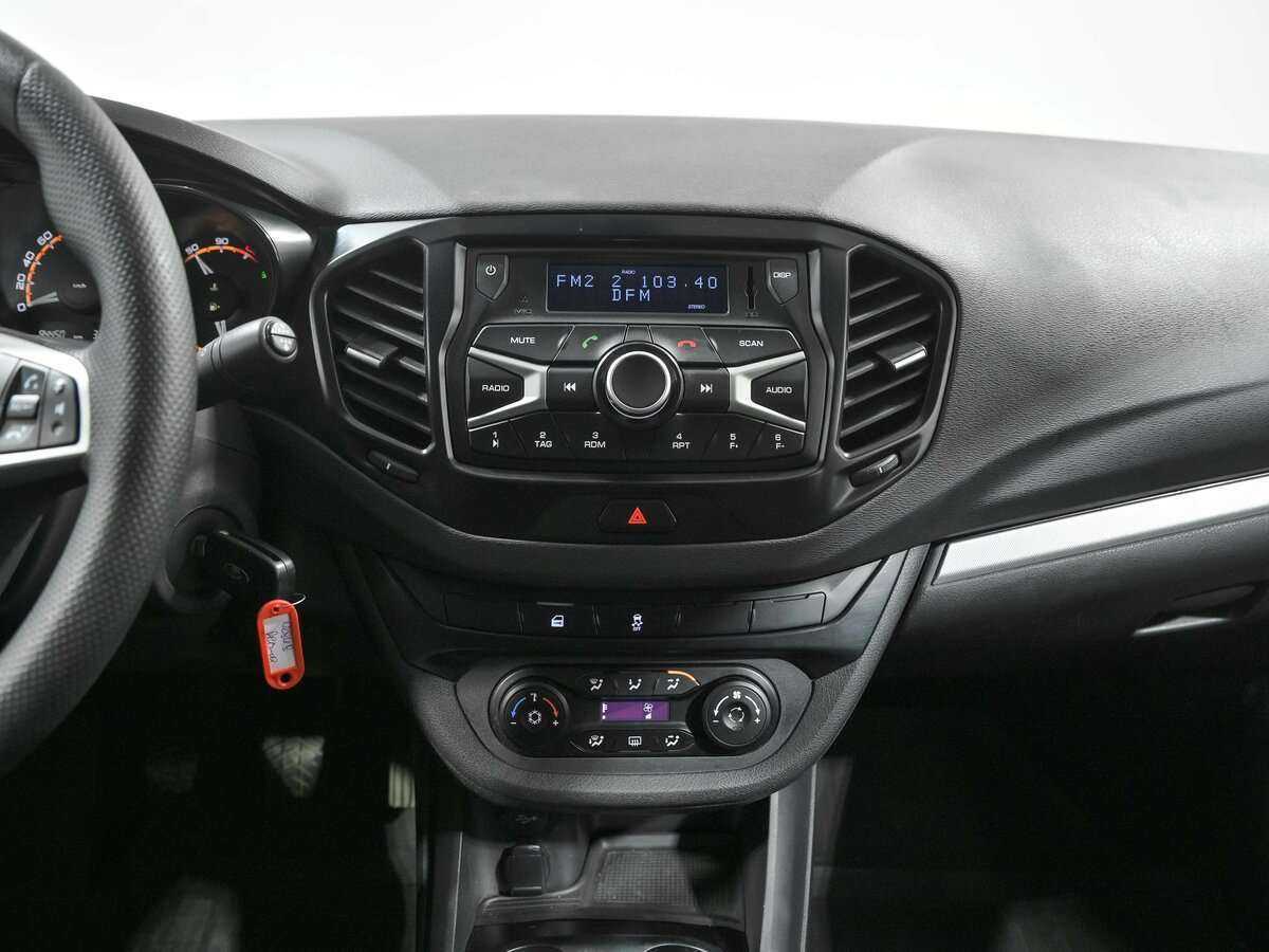 Б/У Лада (ВАЗ) Веста 2019 года. Фото: #8