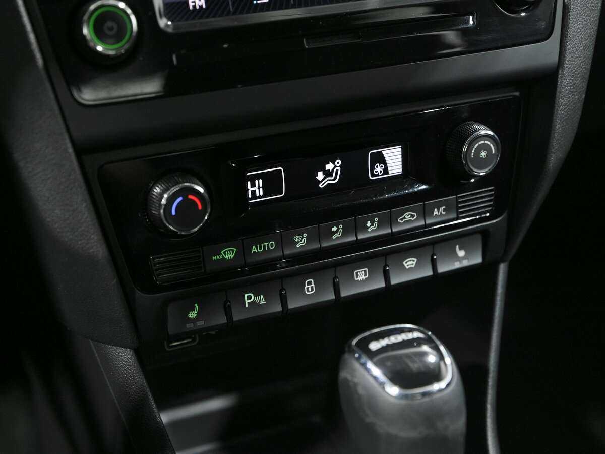 Б/У Шкода Рапид 2019 года. Фото: #10