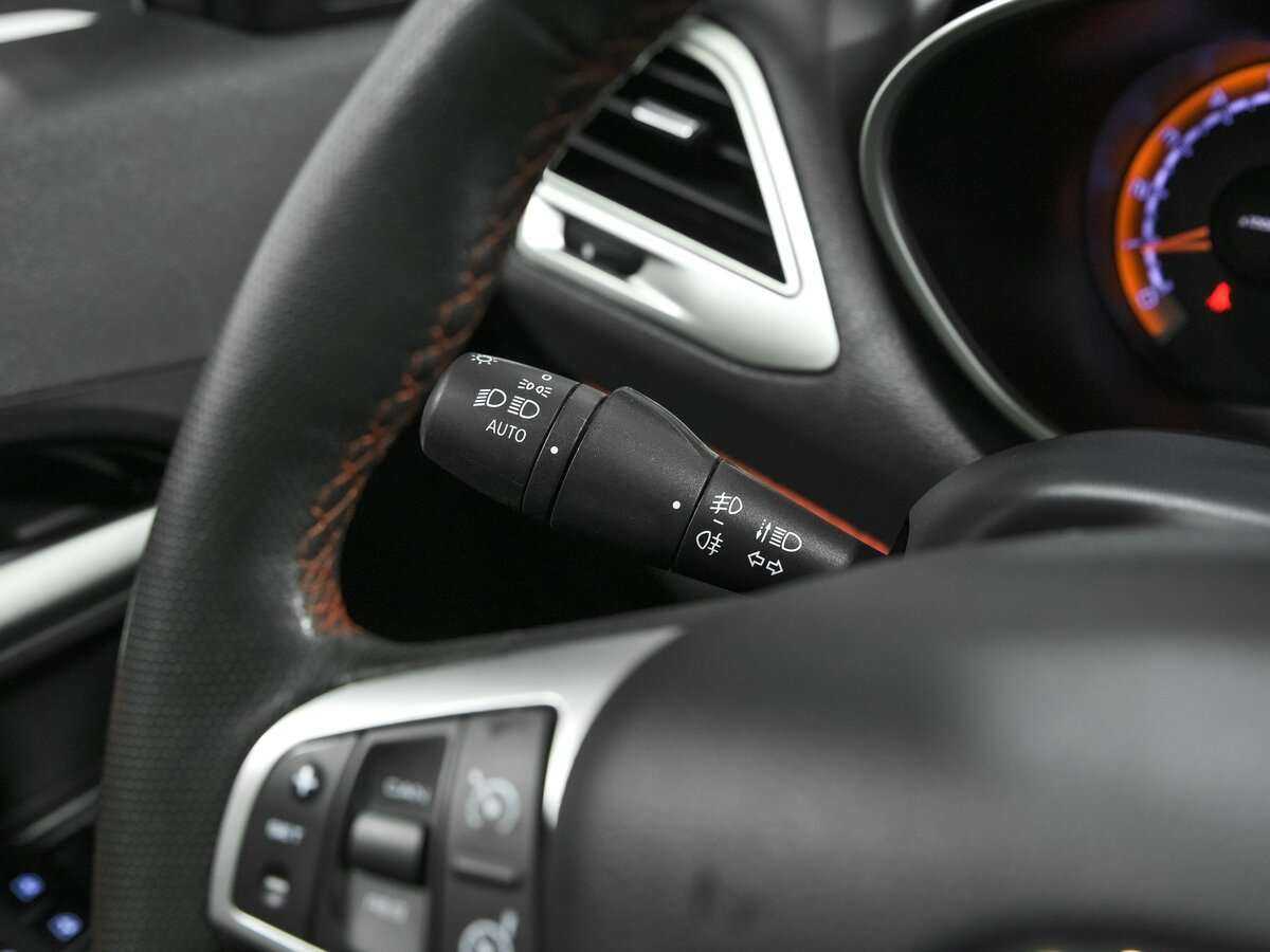 Б/У Лада (ВАЗ) Веста 2021 года. Фото: #6