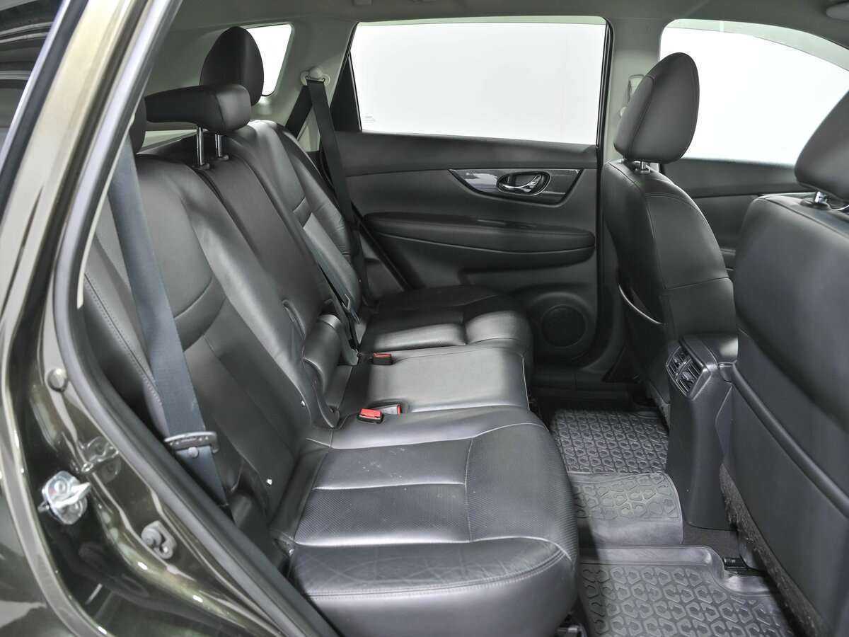 Б/У Ниссан Икс-Трейл 2017 года. Фото: #17