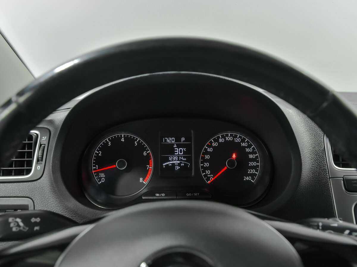 Б/У Фольксваген Поло 2015 года. Фото: #6