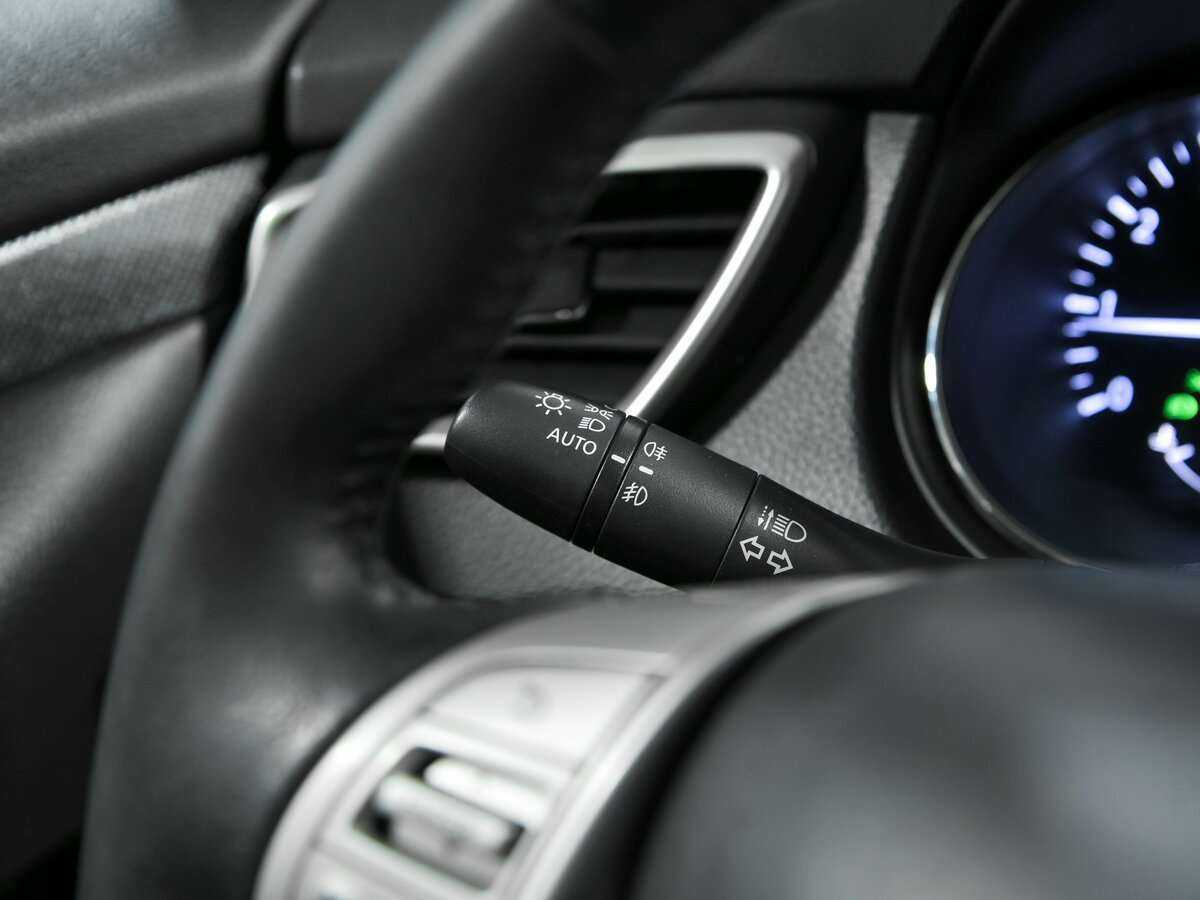 Б/У Ниссан Икс-Трейл 2015 года. Фото: #7