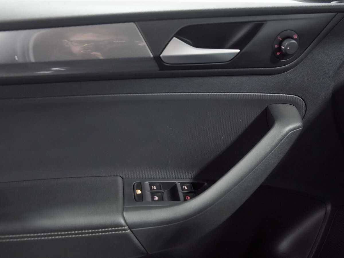 Б/У Фольксваген Поло 2021 года. Фото: #11