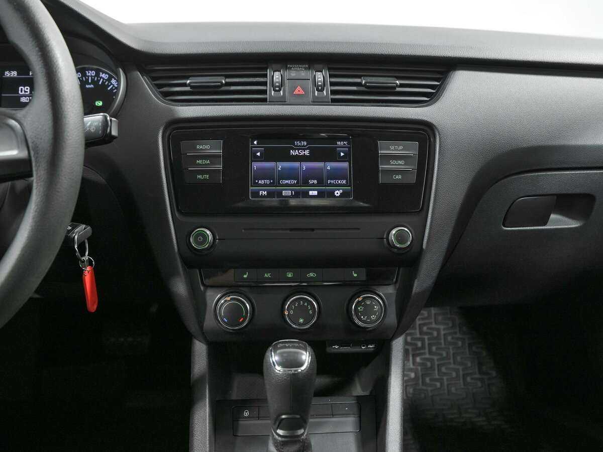 Б/У Шкода Октавия 2016 года. Фото: #9