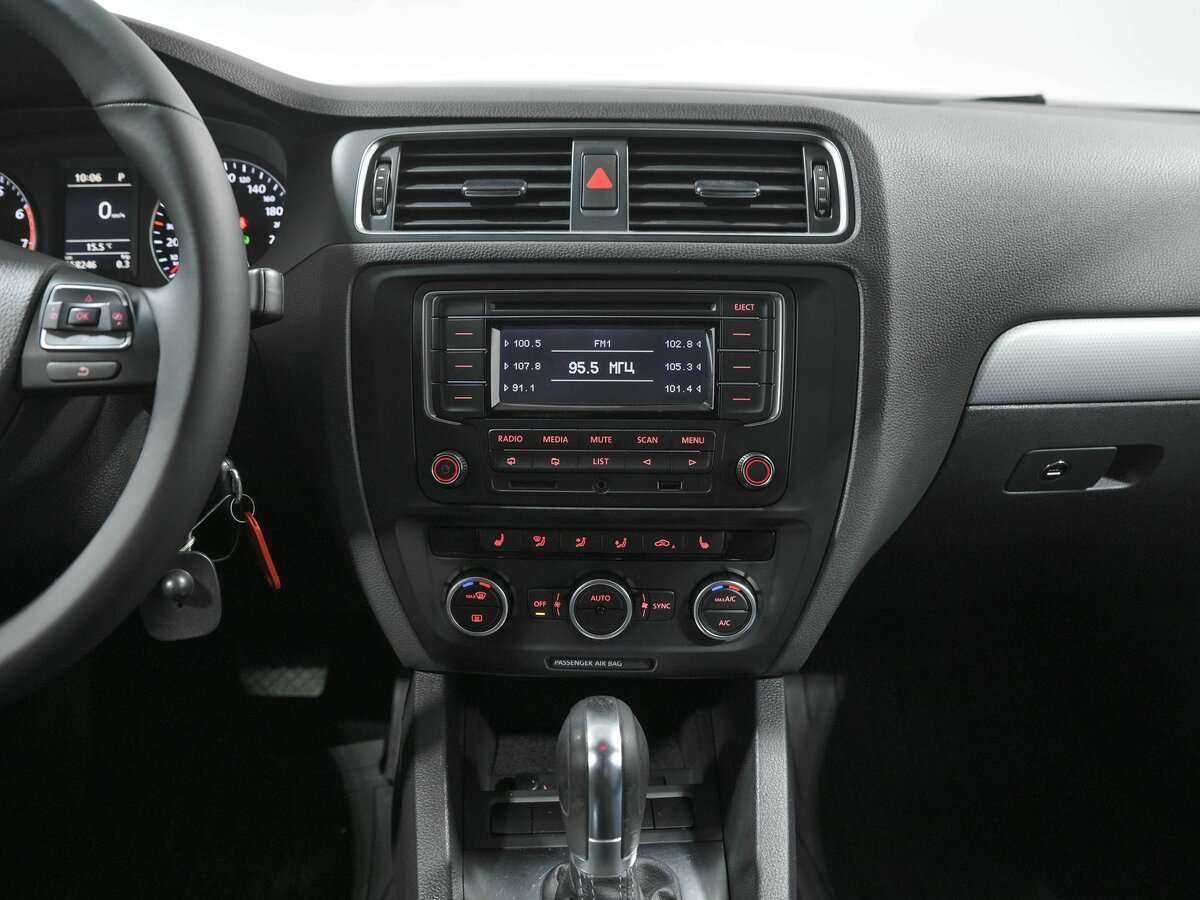 Б/У Фольксваген Джетта 2013 года. Фото: #9