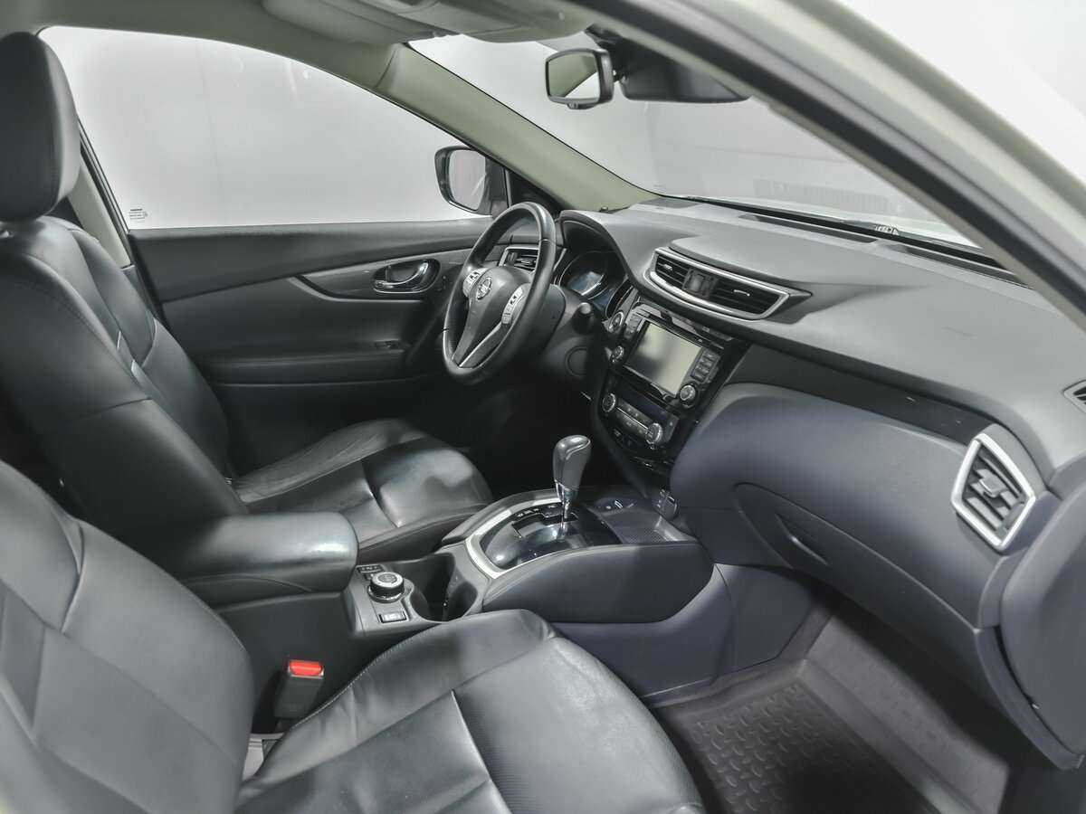 Б/У Ниссан Икс-Трейл 2017 года. Фото: #17