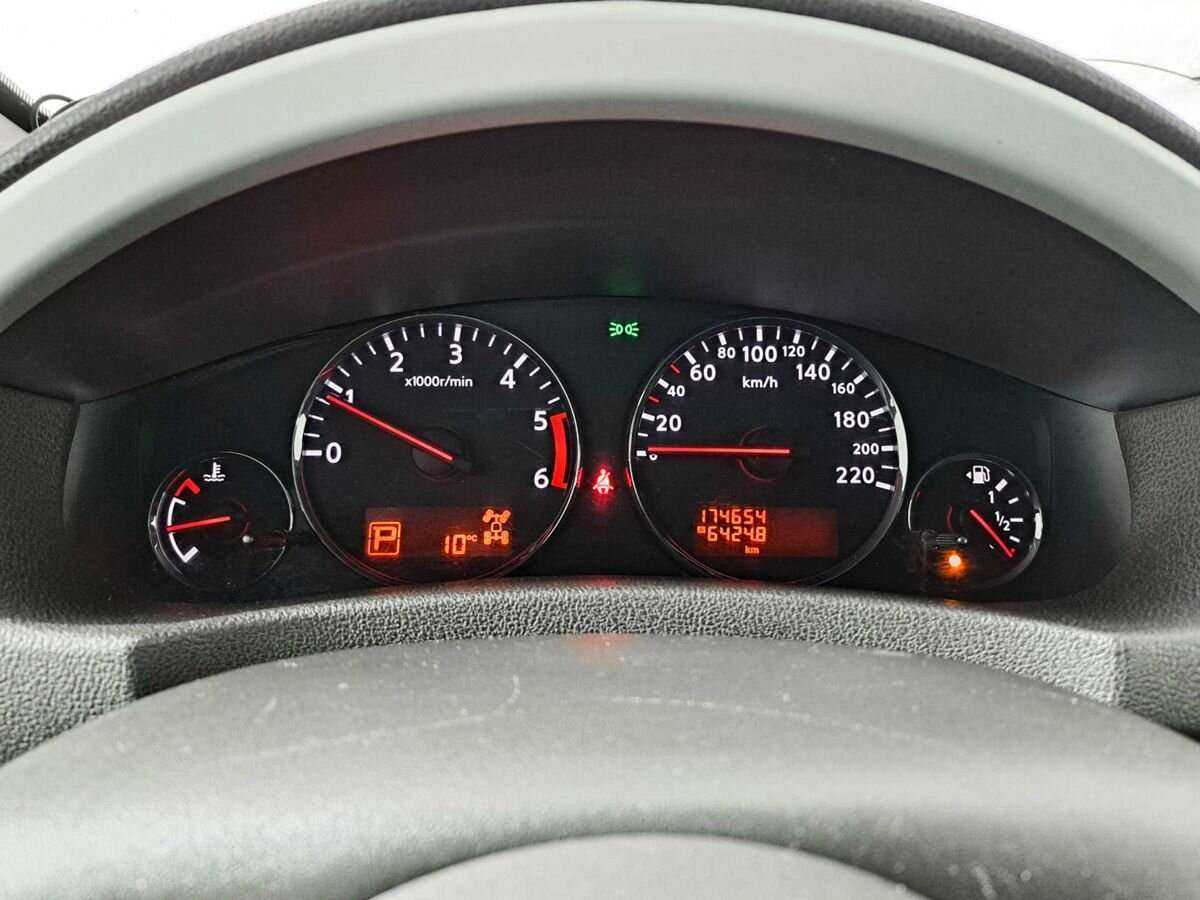 Б/У Ниссан Патфайндер 2014 года. Фото: #9