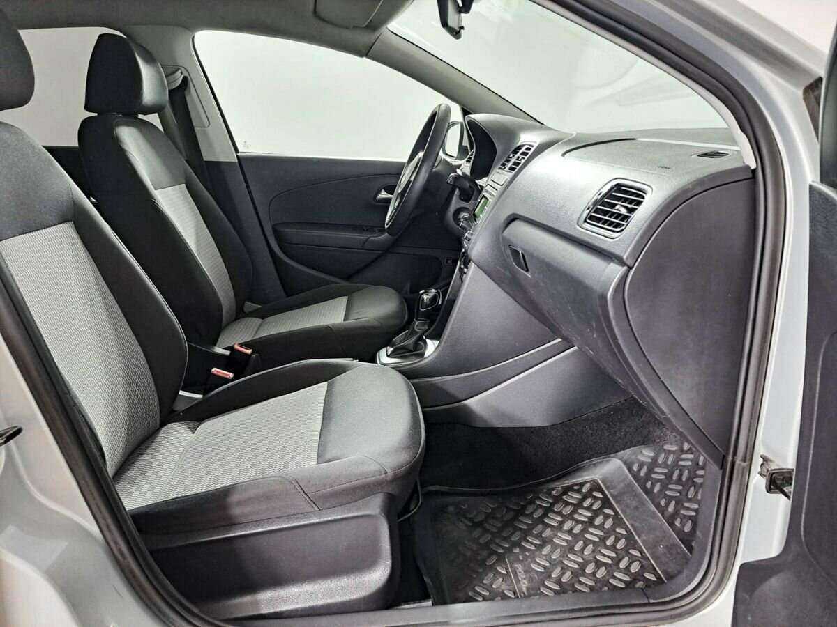 Б/У Фольксваген Поло 2012 года. Фото: #8