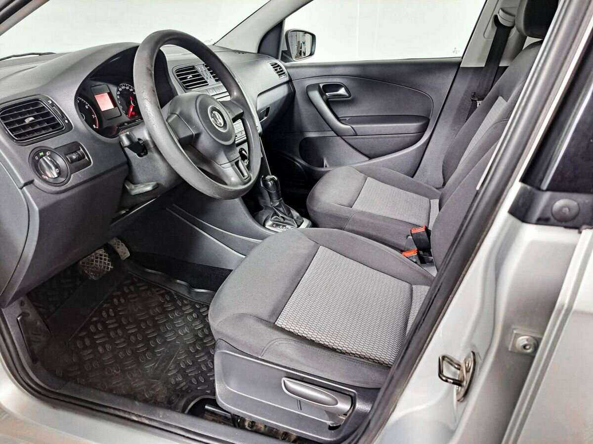 Б/У Фольксваген Поло 2012 года. Фото: #13