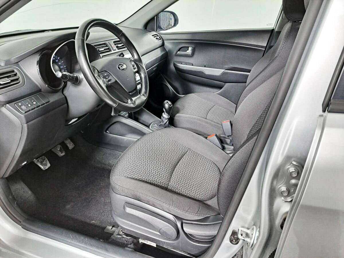 Б/У Киа Рио 2015 года. Фото: #13