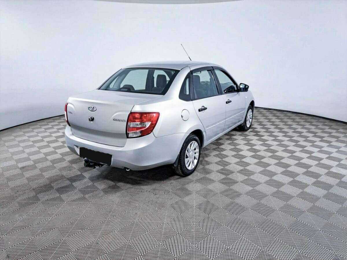 Б/У Лада (ВАЗ) Гранта 2017 года. Фото: #4