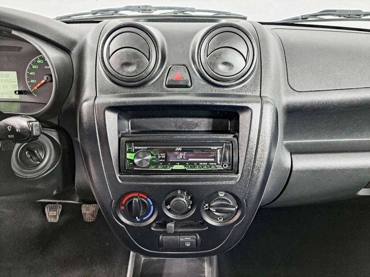 Б/У Лада (ВАЗ) Гранта 2017 года. Фото: #12