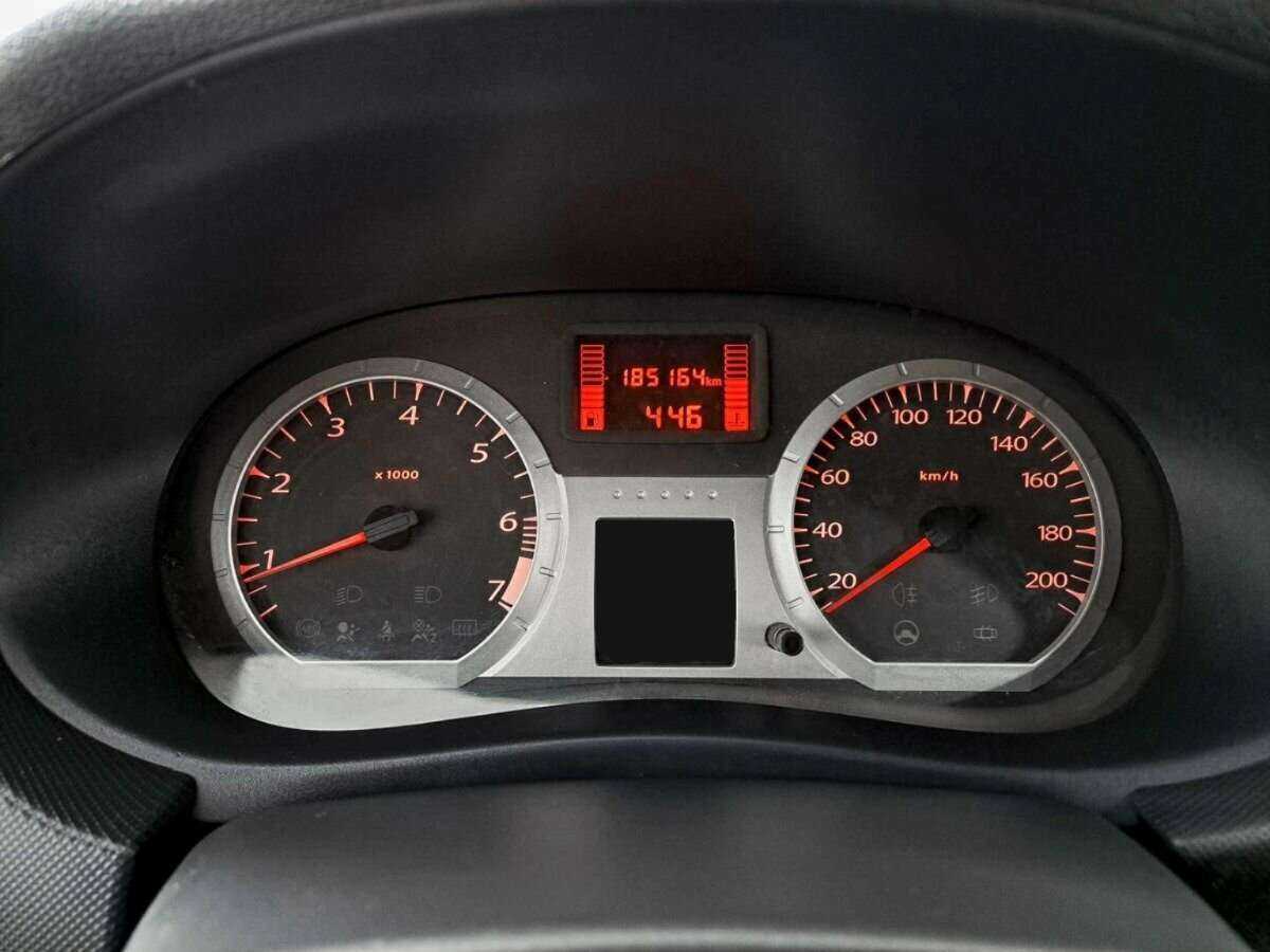 Б/У Лада (ВАЗ) Ларгус 2012 года. Фото: #10