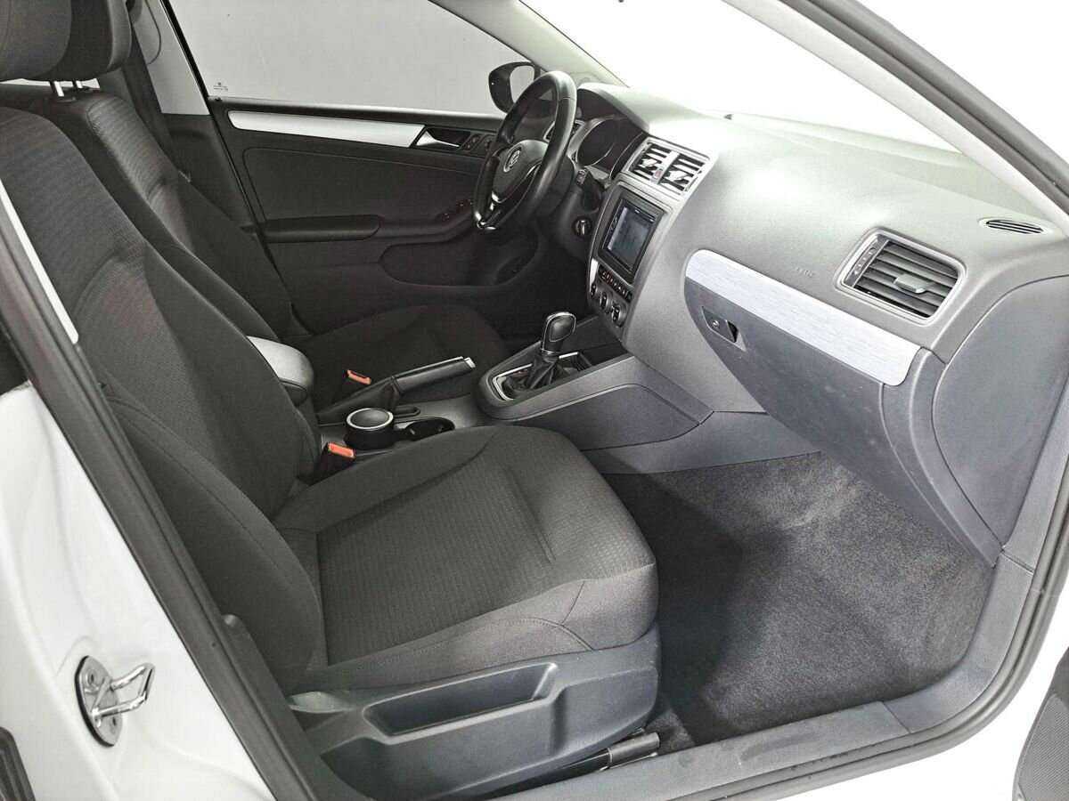 Б/У Фольксваген Джетта 2016 года. Фото: #10