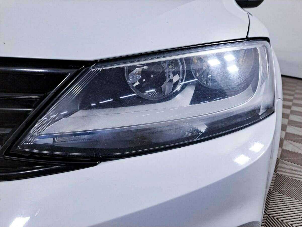 Б/У Фольксваген Джетта 2016 года. Фото: #16