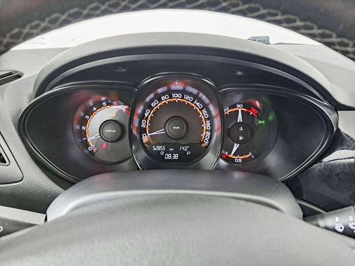 Б/У Лада (ВАЗ) Веста 2021 года. Фото: #8