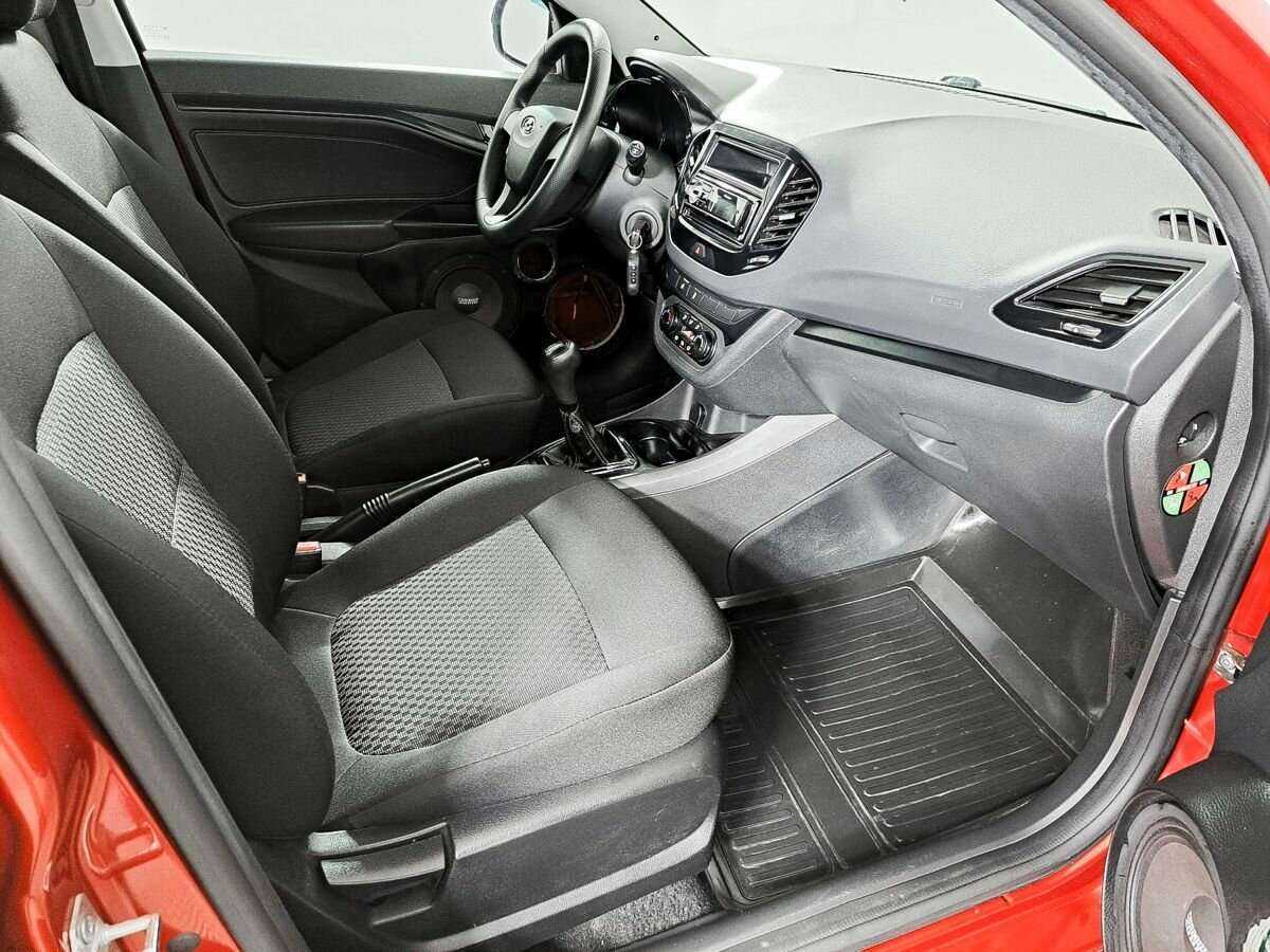 Б/У Лада (ВАЗ) Веста 2016 года. Фото: #7