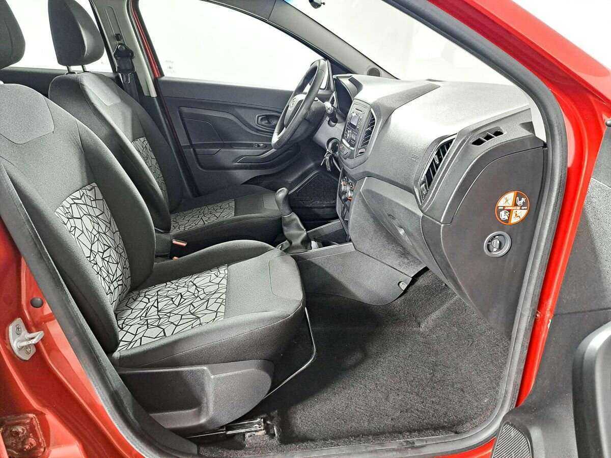 Б/У Лада (ВАЗ) ИКСРЭЙ 2016 года. Фото: #8