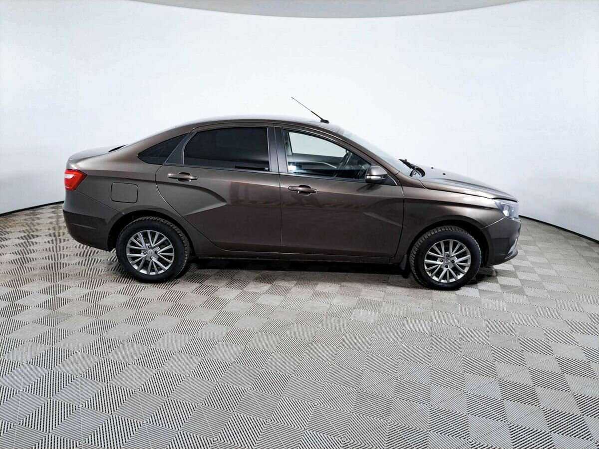 Б/У Лада (ВАЗ) Веста 2018 года. Фото: #3