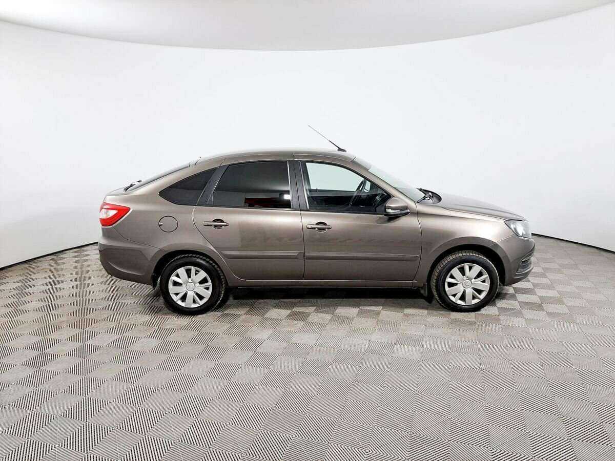 Б/У Лада (ВАЗ) Гранта 2019 года. Фото: #3